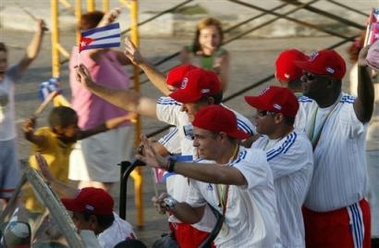 Fans Cuba Baseball2