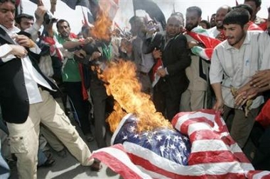 Usflag Burn Irak